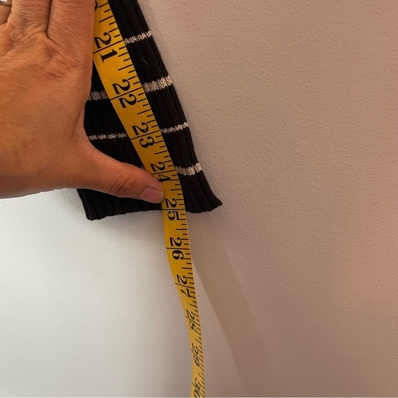 Basic Editions Strip V Neck Long Sleeve Sweater Sz L - Picture 9 of 10